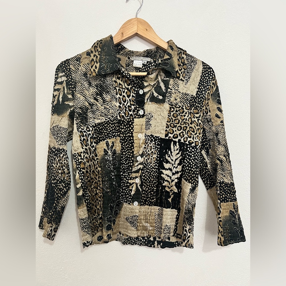 Alberto Makali - Leopard printed button down top